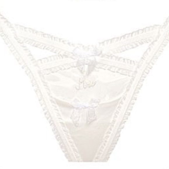 NWT white lace “mrs” thong - Picture 11 of 11